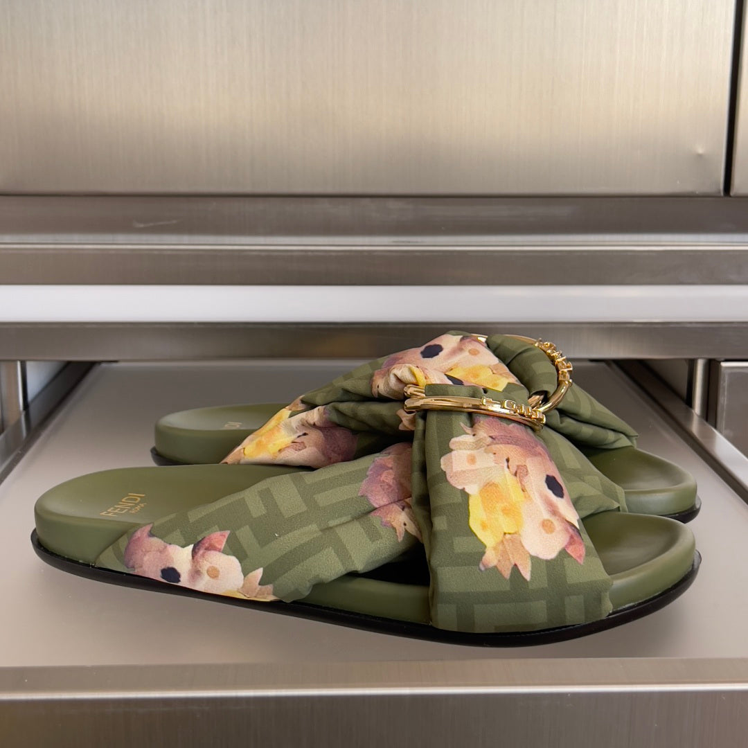 Luxury Shoes Fendi Sandals