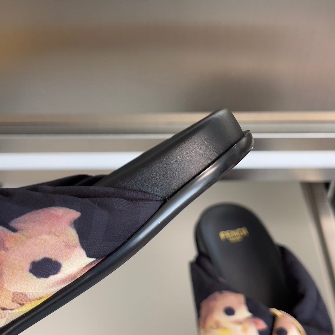 Luxury Shoes Fendi Sandals