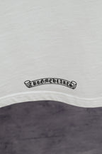 White short-sleeve T-shirt with small cursive hem logo