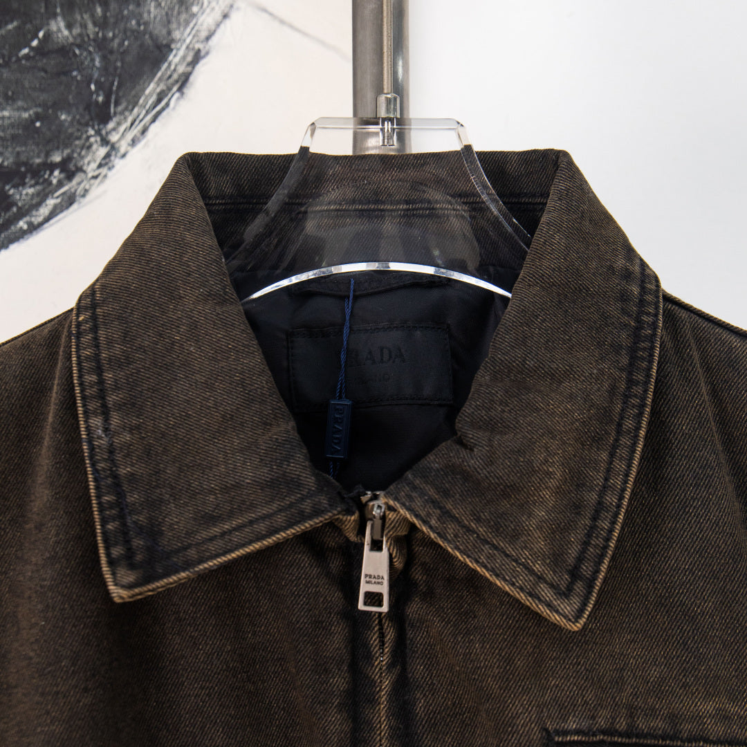 Long jacket collar close-up with zipper and inner brand label
