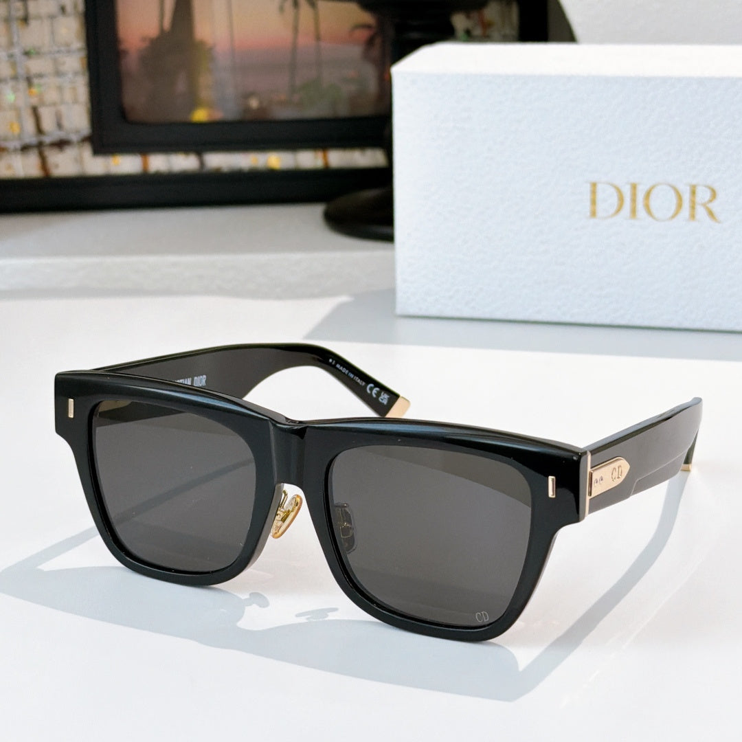 Dior sunglasses, black frame with dark gray tinted lenses