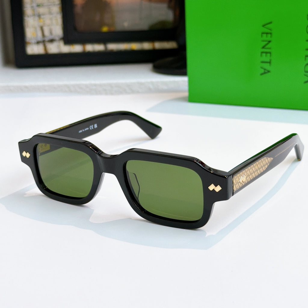 Bottega Veneta sunglasses, black square frames with green-tinted lenses