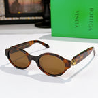 Bottega Veneta sunglasses, tortoiseshell frames with brown-tinted lenses