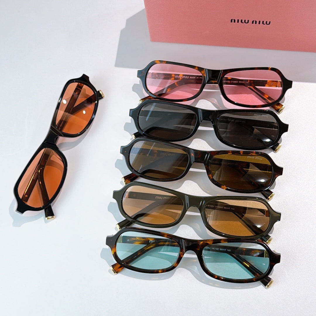 Assorted sunglasses set with mixed frames and tinted lenses, including black and tortoiseshell