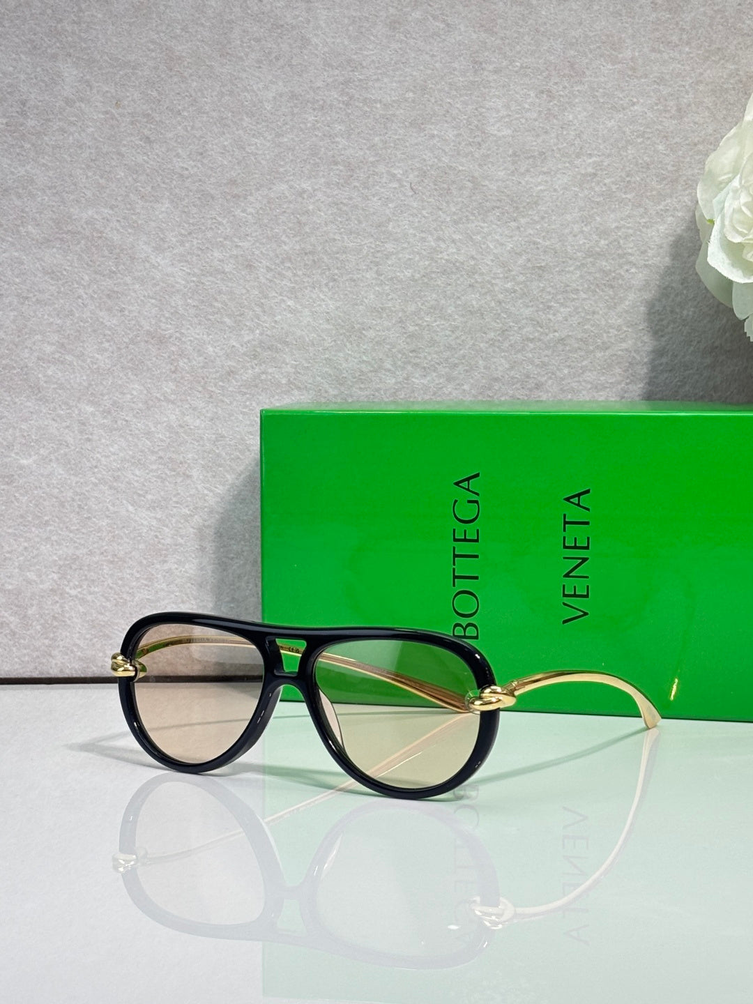 Bottega Veneta Glasses