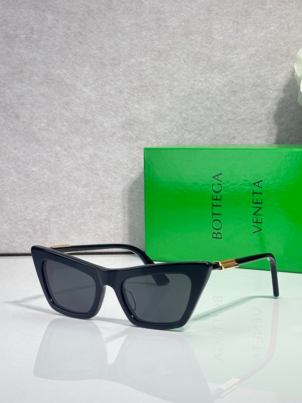 Bottega Veneta Glasses