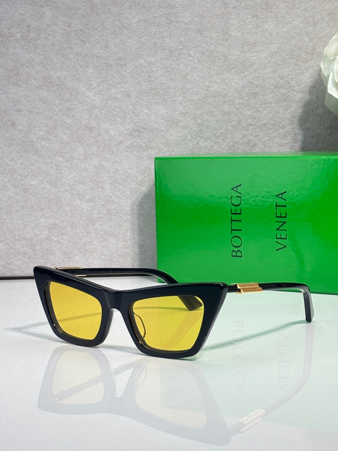 Bottega Veneta Glasses