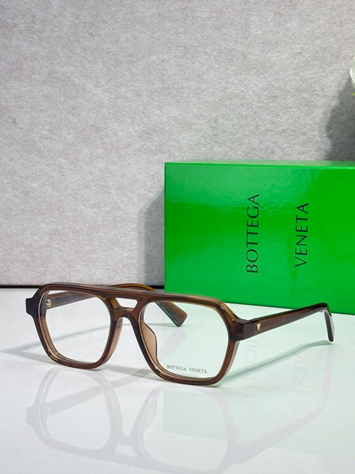 Tortoiseshell rectangular eyeglass frames with clear lenses