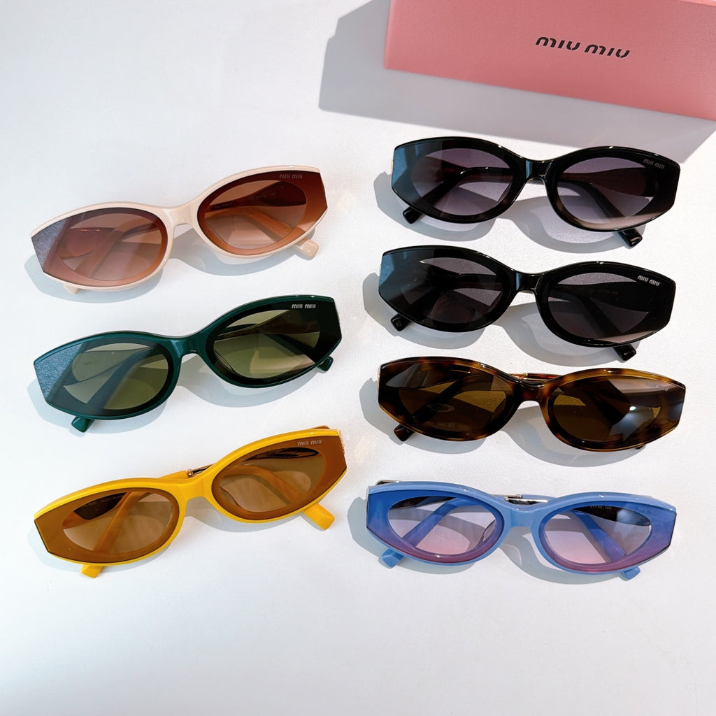 Sunglasses display set with multiple colored frames and tinted lenses