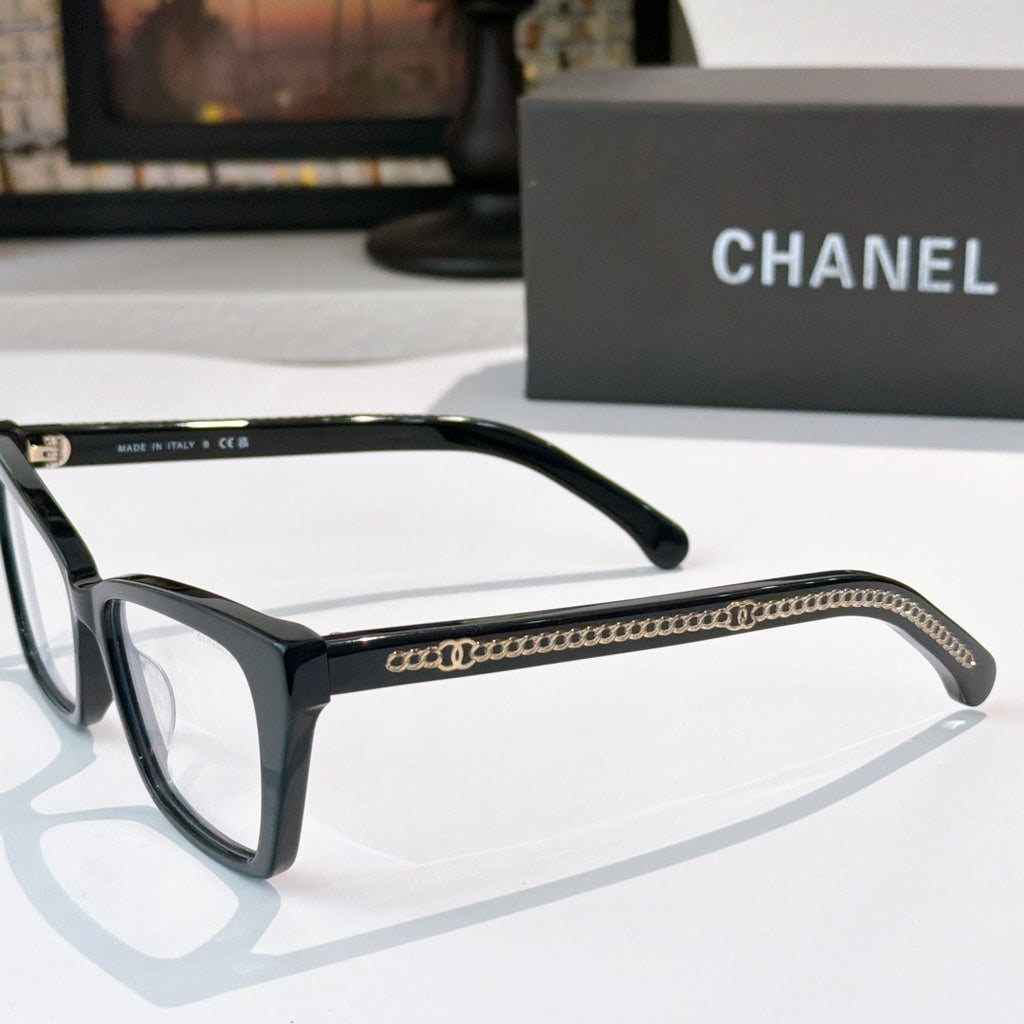 Black square eyeglasses with clear lenses and chain-texture detail on arm