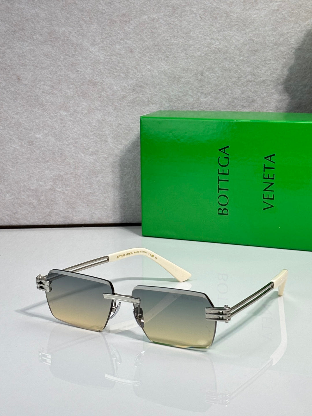 Bottega Veneta Glasses