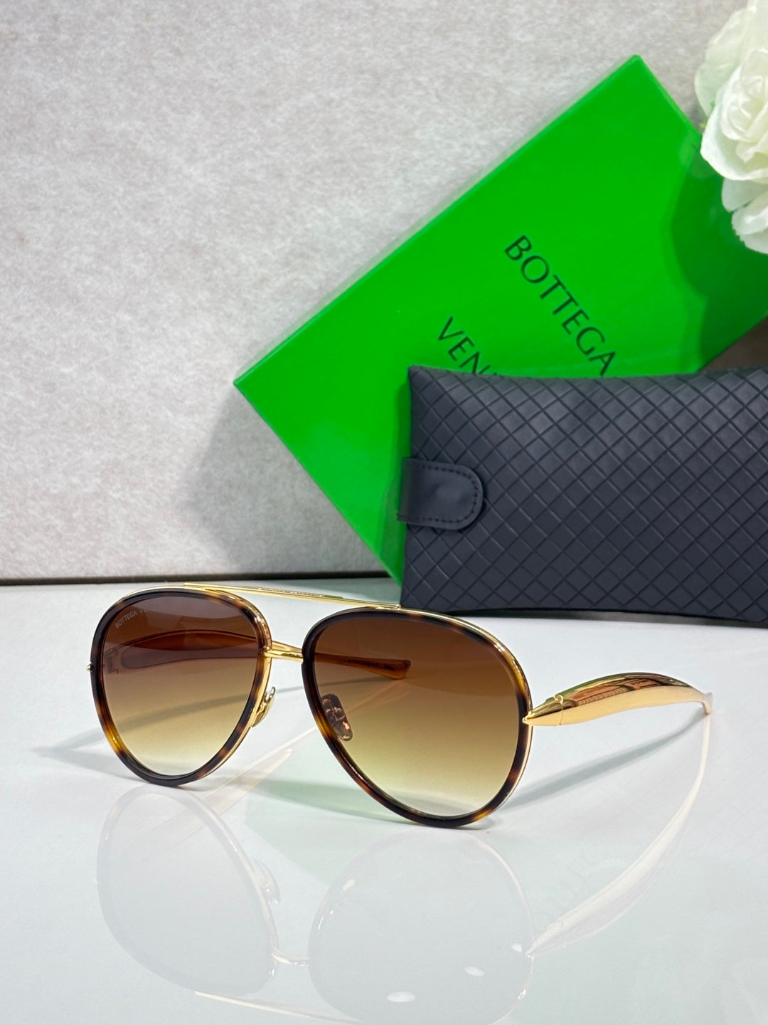Bottega Veneta Glasses