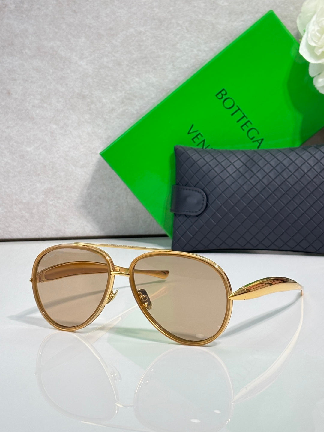 Bottega Veneta Glasses