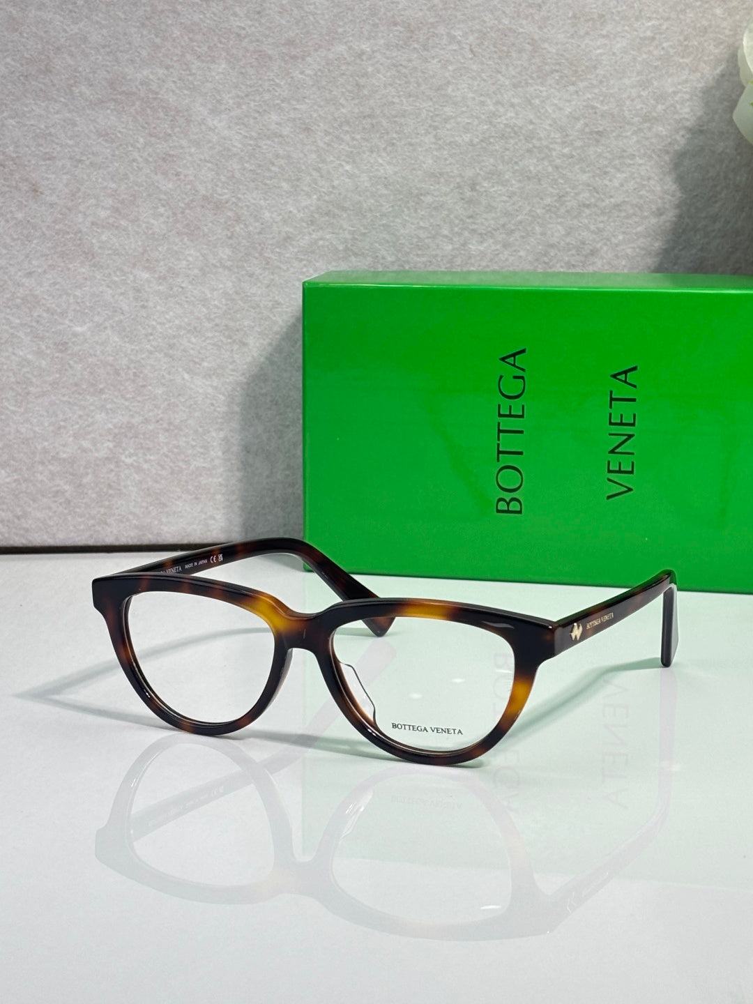 Bottega Veneta Glasses