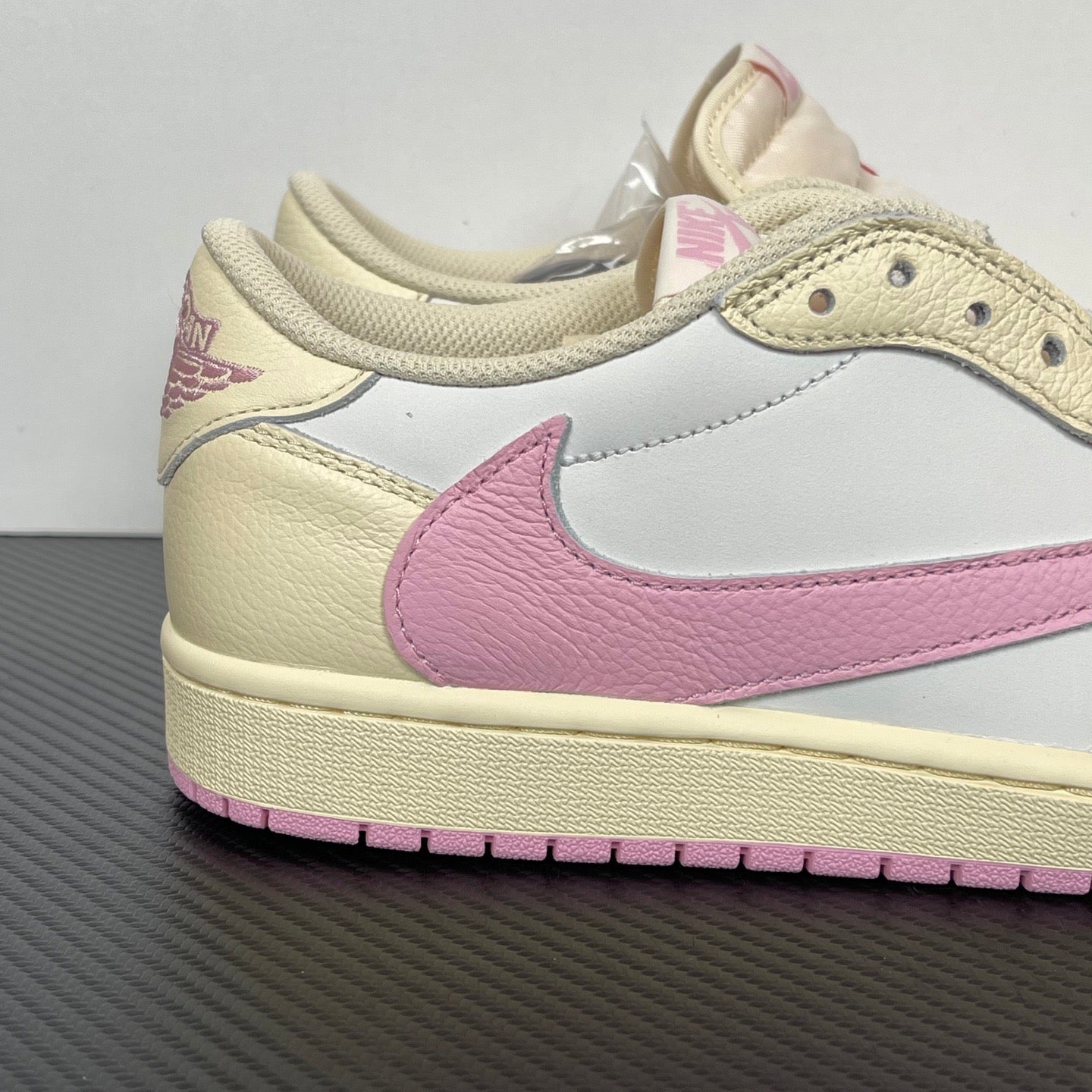 LJR Batch-Air Jordan 1 × Travis Scott