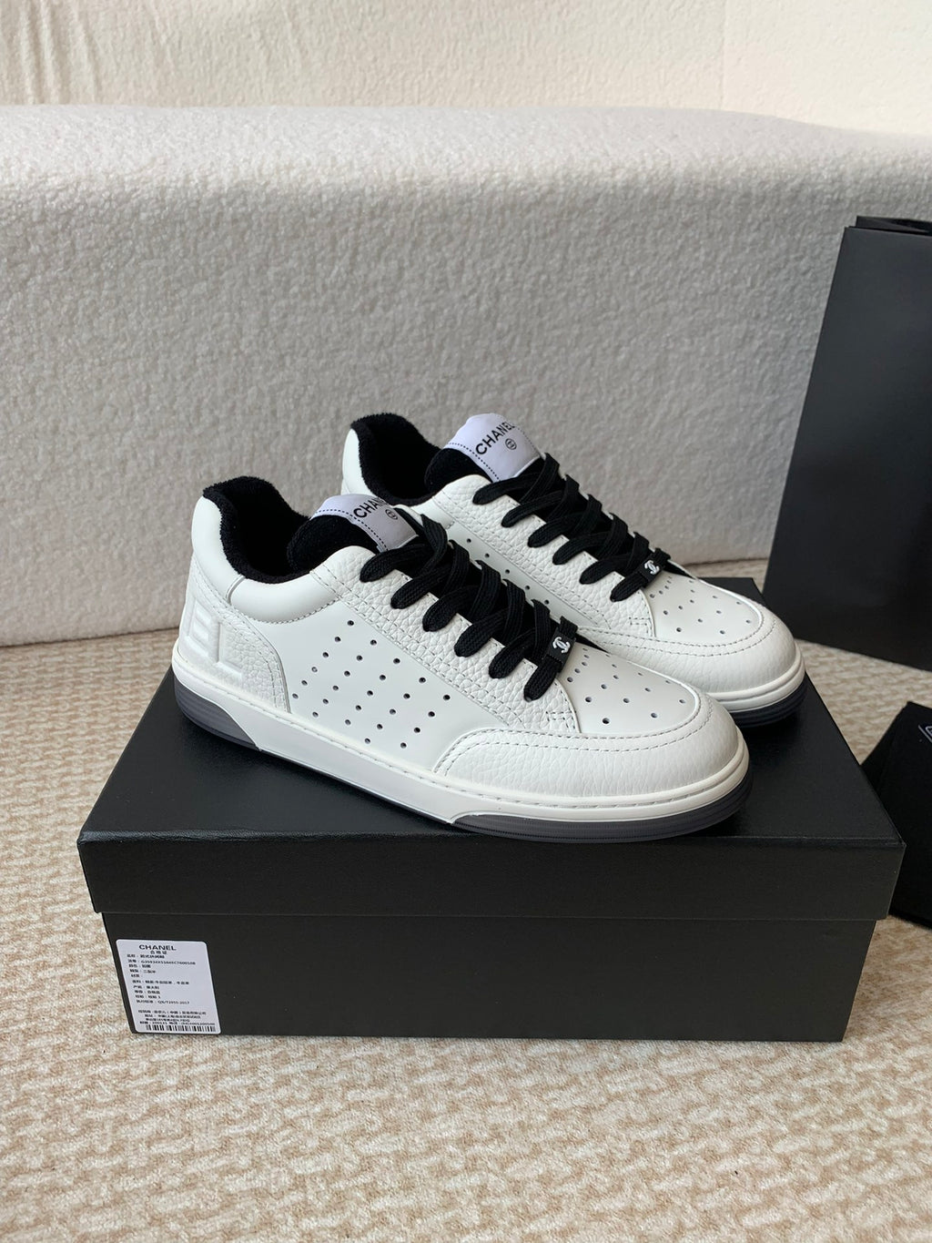 Luxury Shoes Chanel Unisex