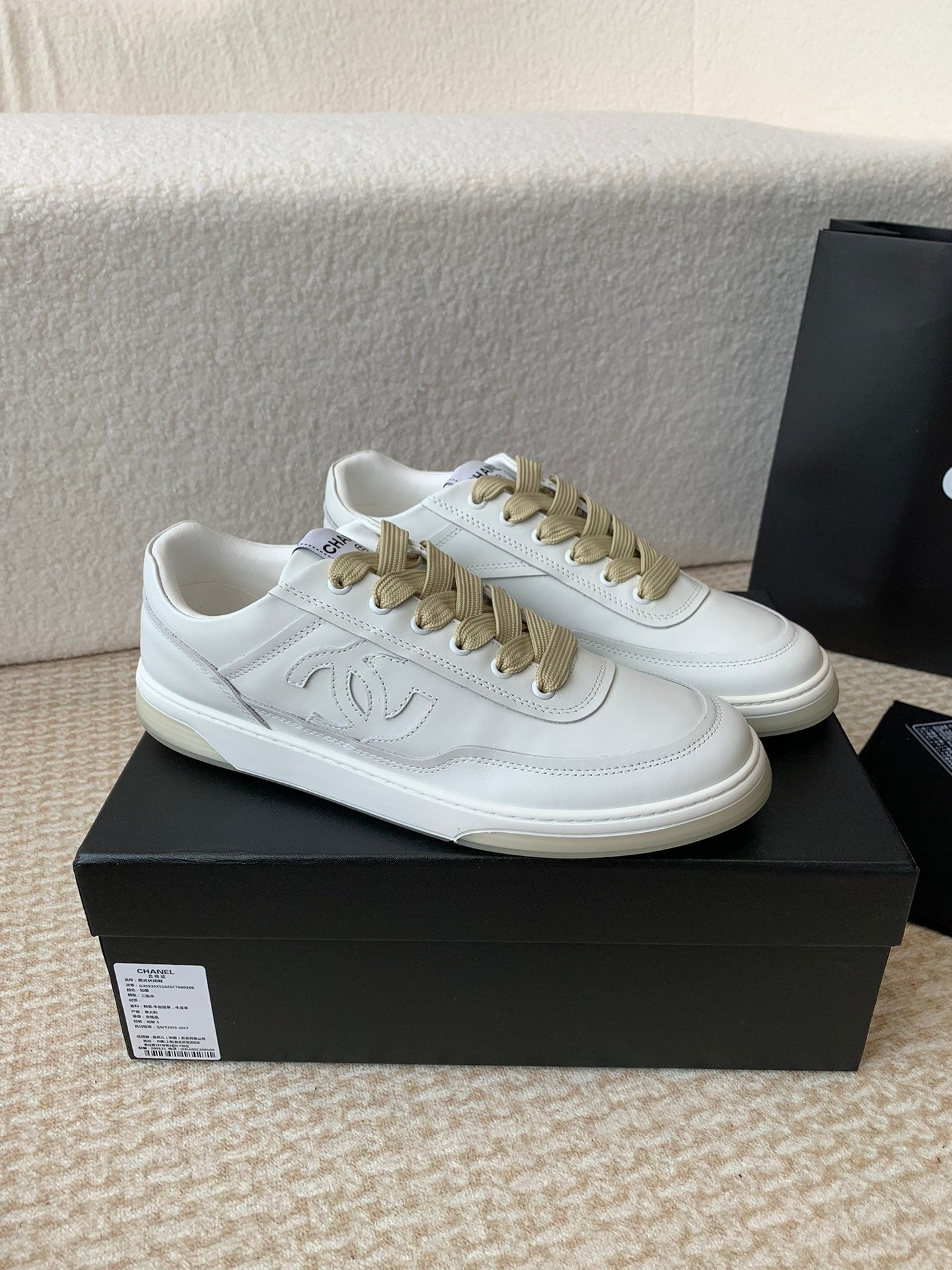 Luxury Shoes Chanel Unisex