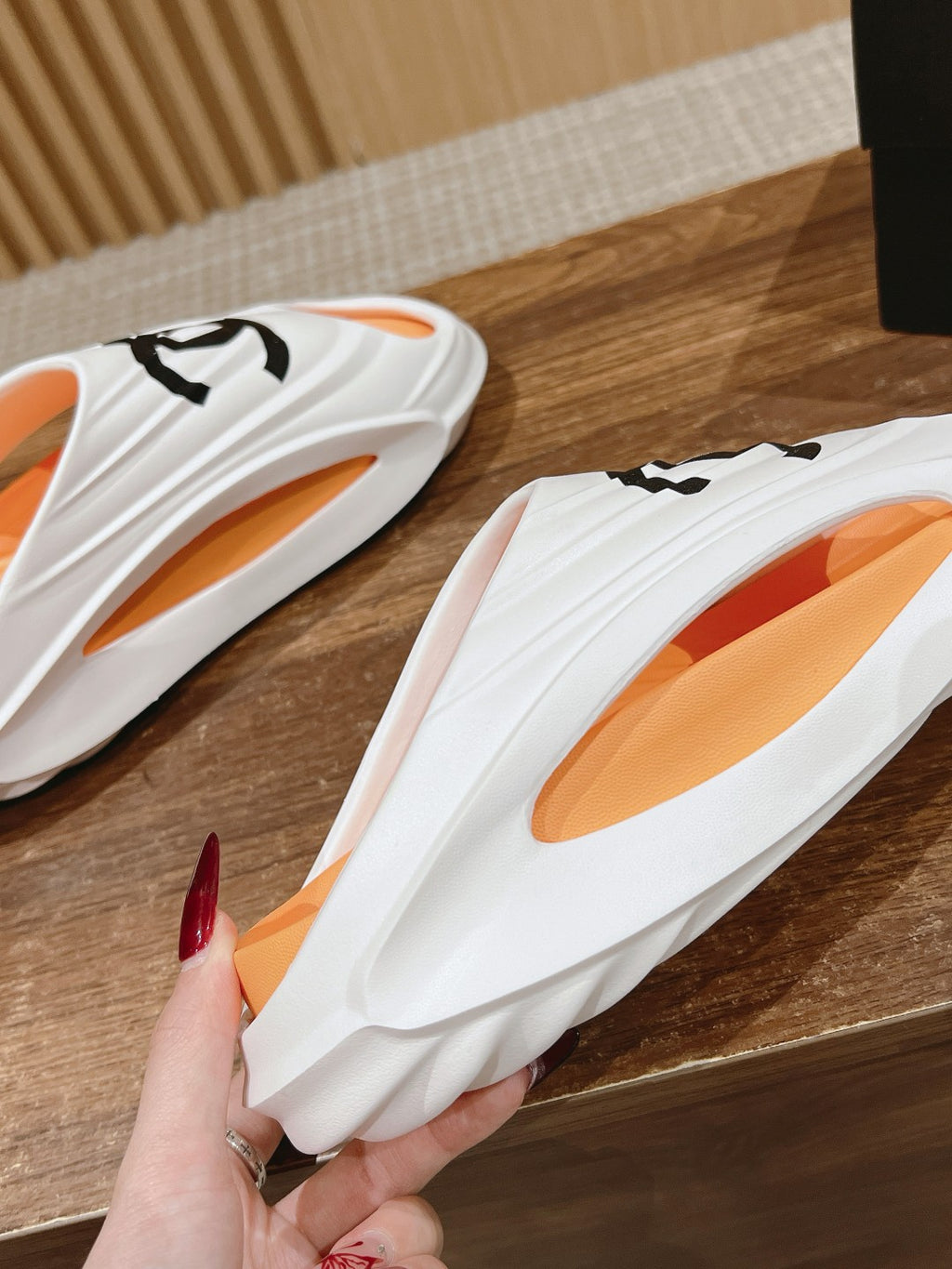 Luxury Shoes Chanel Unisex