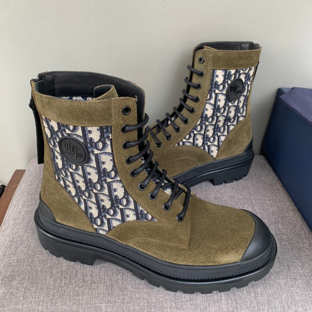 Tan and navy high-top boots with Dior Oblique front panel, lace-up style, rubber sole