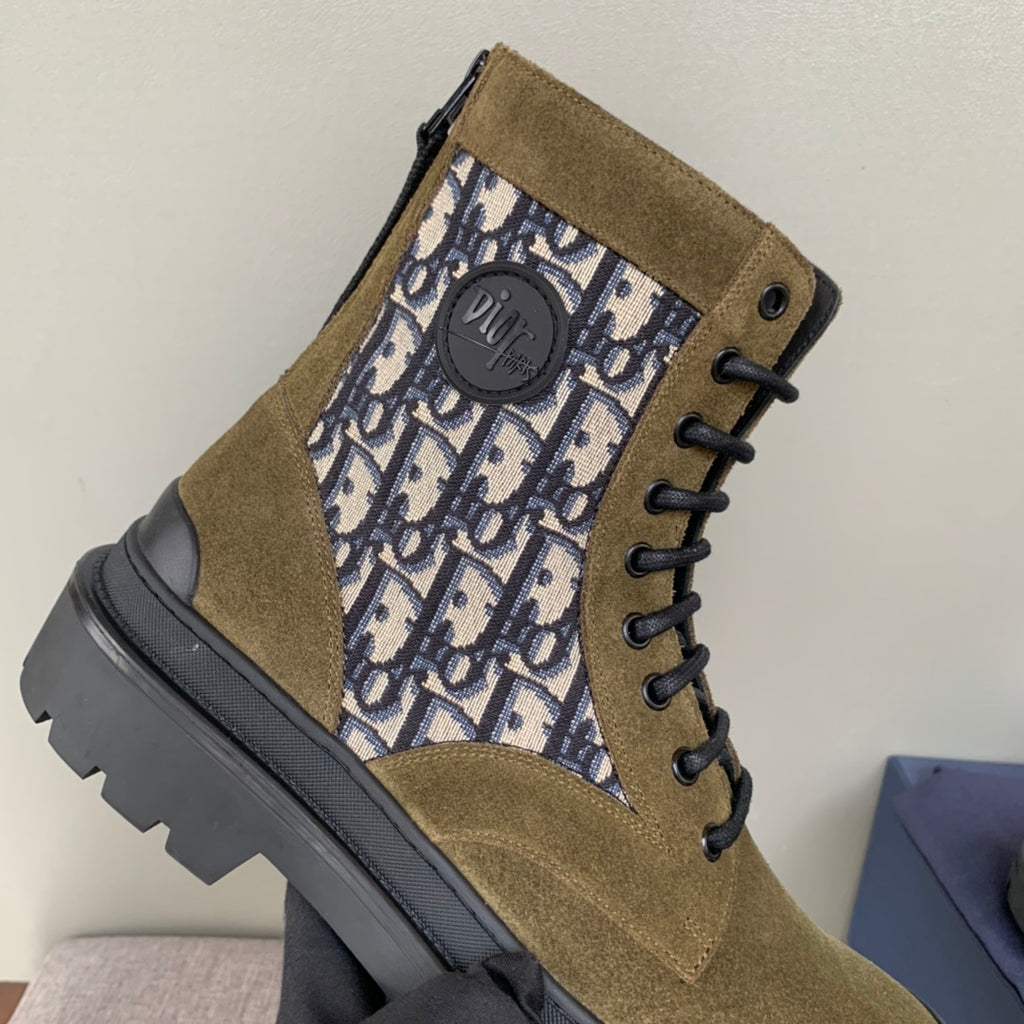 Tan suede high-top boots with Dior Oblique center panel, black lace-up and sole