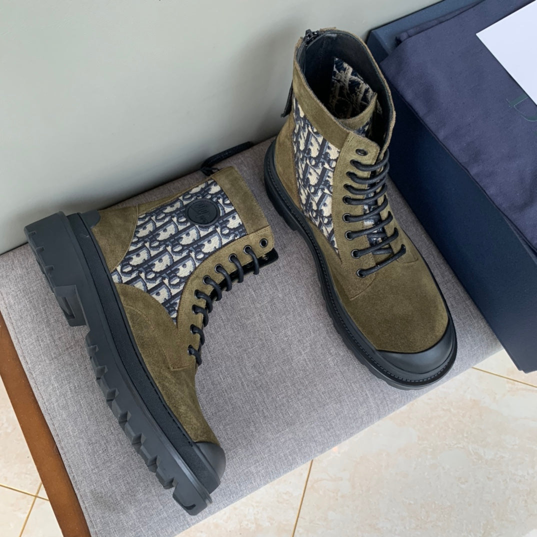 Tan suede high-top boots with navy Dior Oblique side panel, black laces and chunky sole
