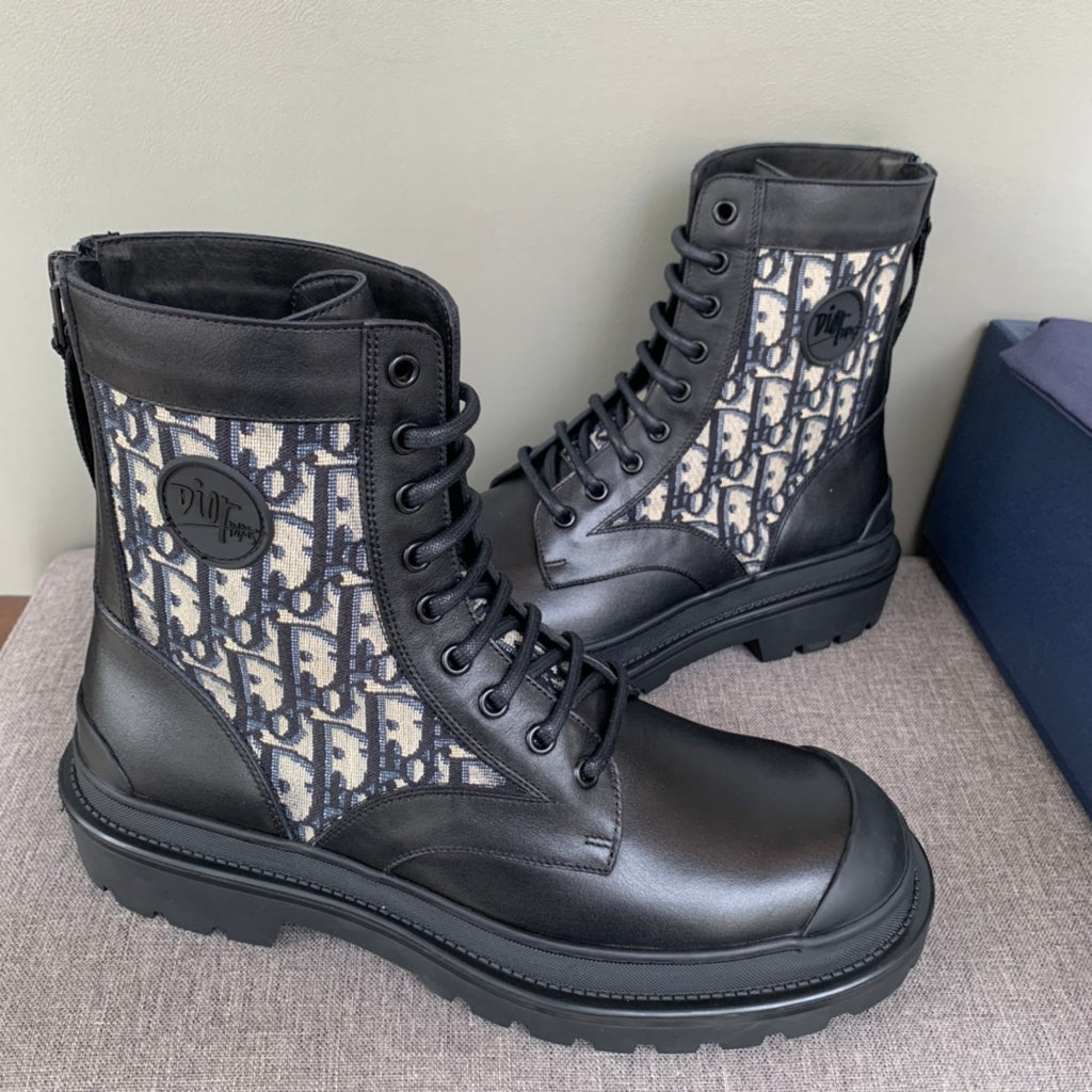 Unisex high-top sneakers with dark leather, jacquard pattern, and lace-up front