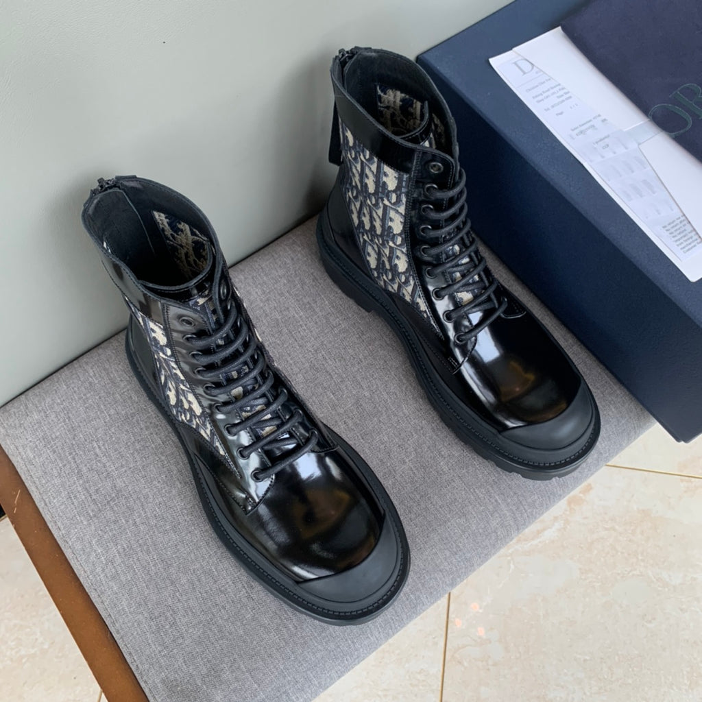 Dior unisex lace-up boots in black leather, beige monogram panels, chunky sole