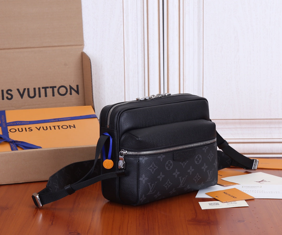 Bags Men Louis Vuitton