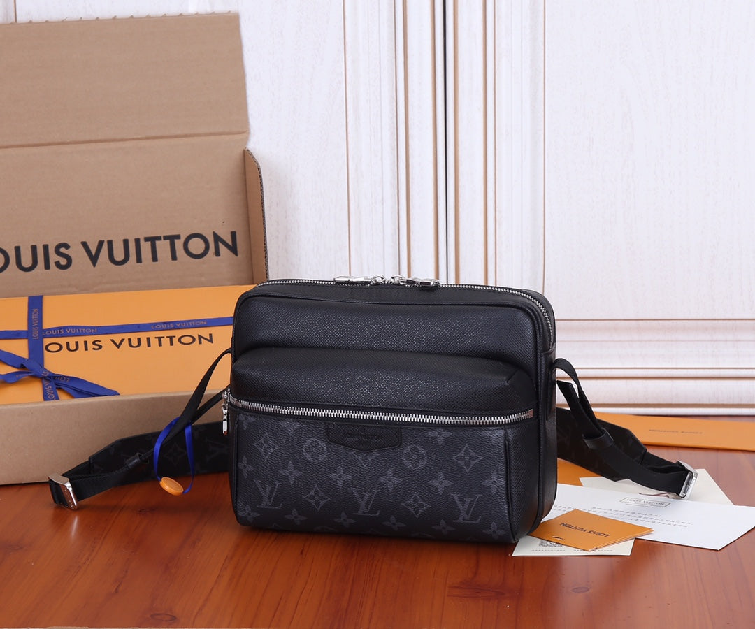 Bags Men Louis Vuitton