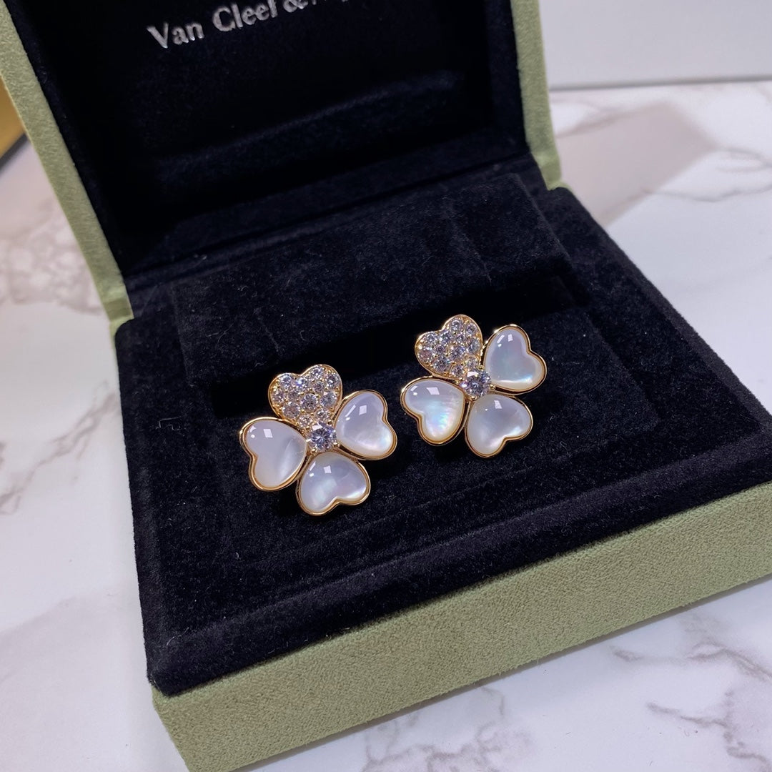 Van Cleef & Arpels Accessories