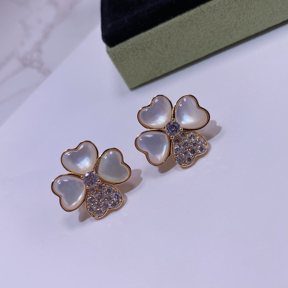 Van Cleef & Arpels Accessories