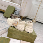 Gucci unisex sneakers, white leather look with logo print and rounded toe