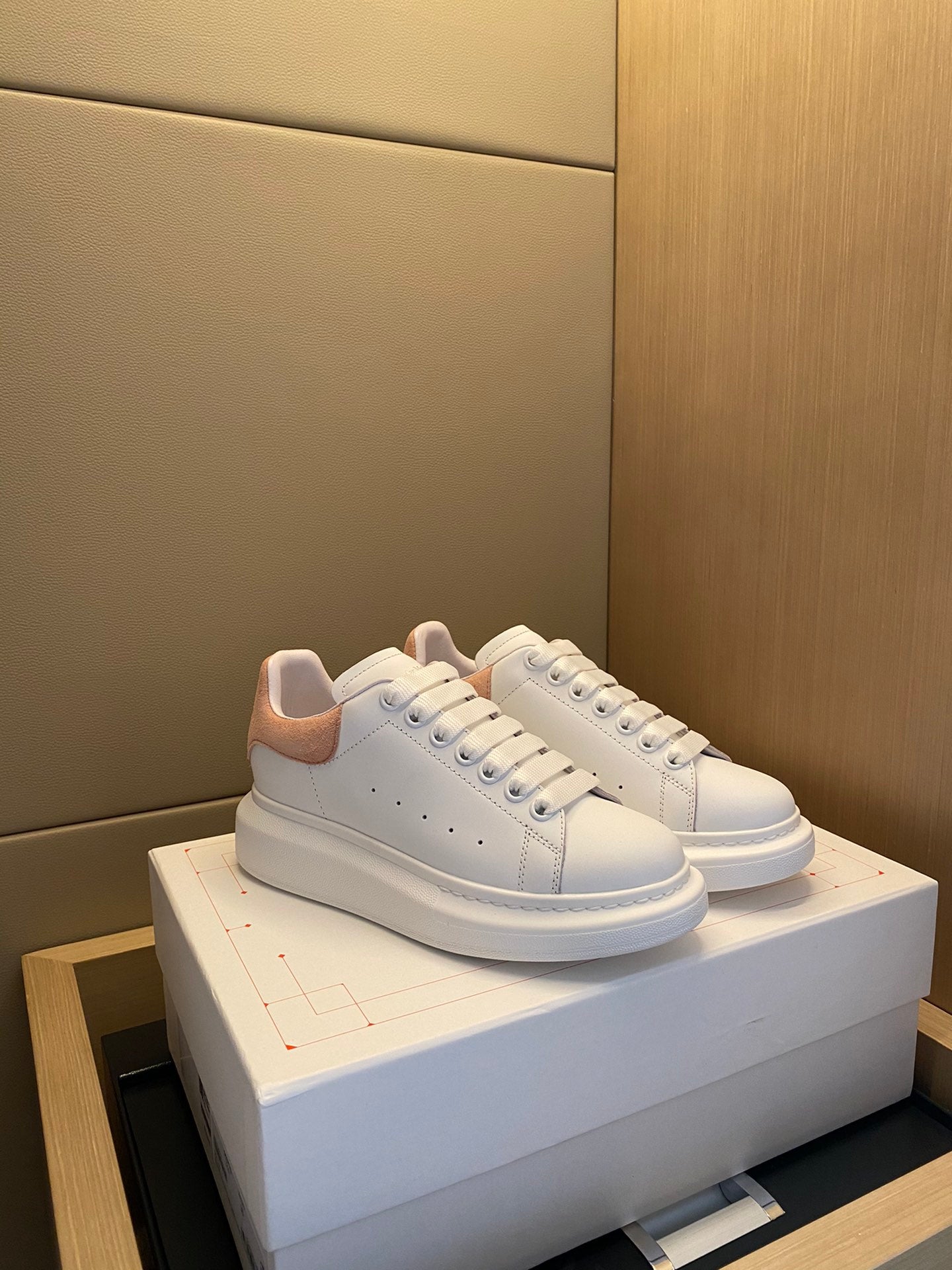 Luxury Shoes Alexander McQueen