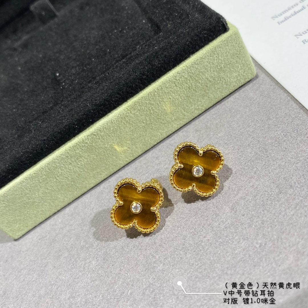 Van Cleef & Arpels Accessories