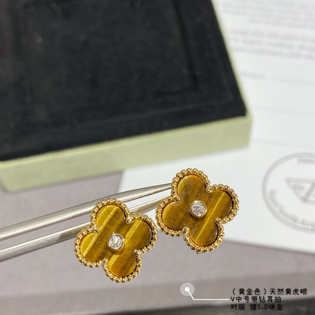 Van Cleef & Arpels Accessories