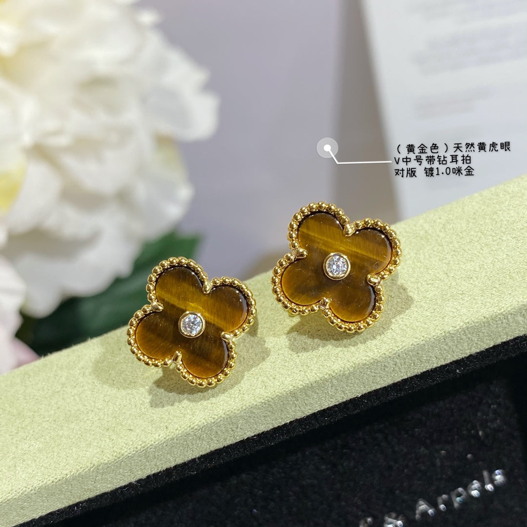 Van Cleef & Arpels Accessories