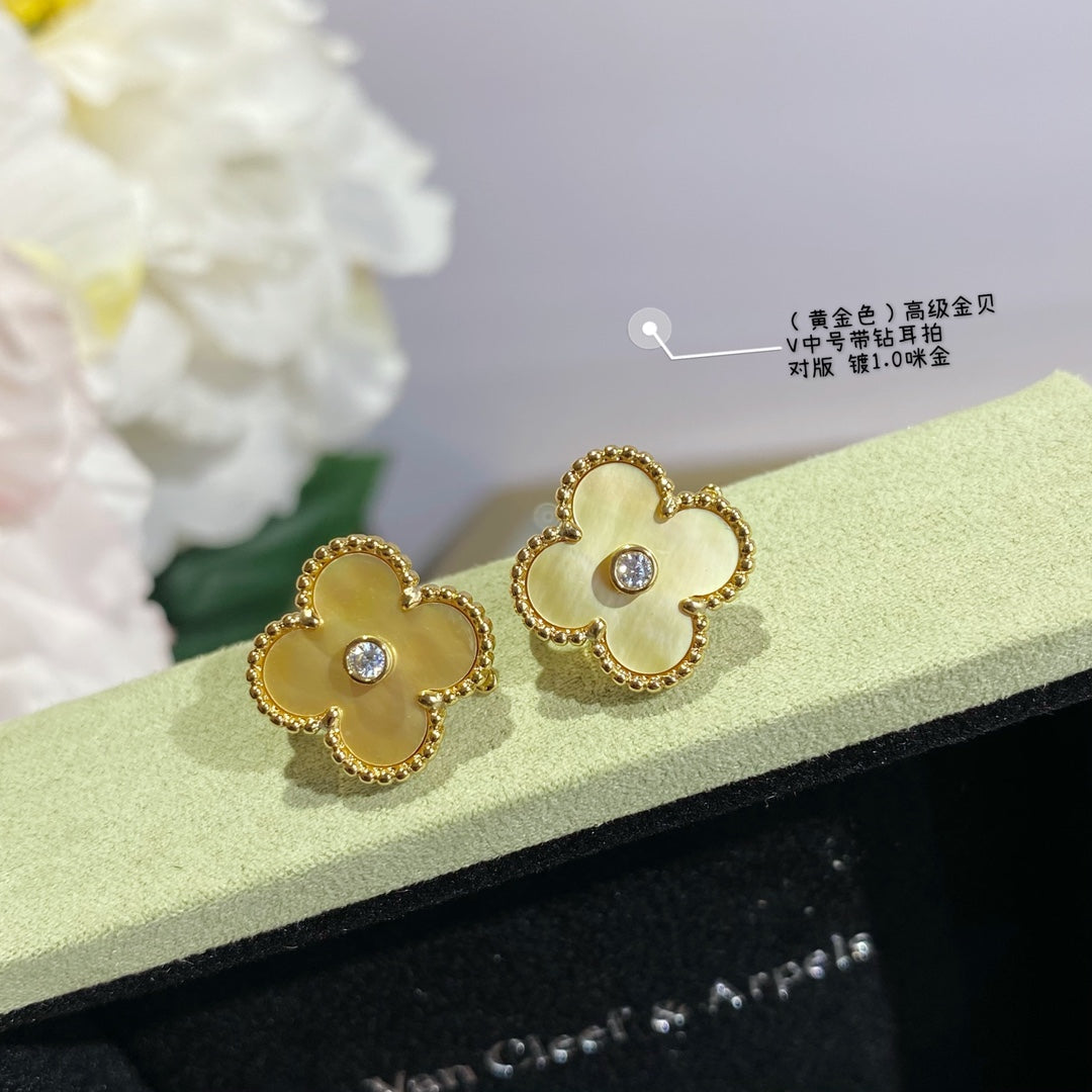Van Cleef & Arpels Accessories