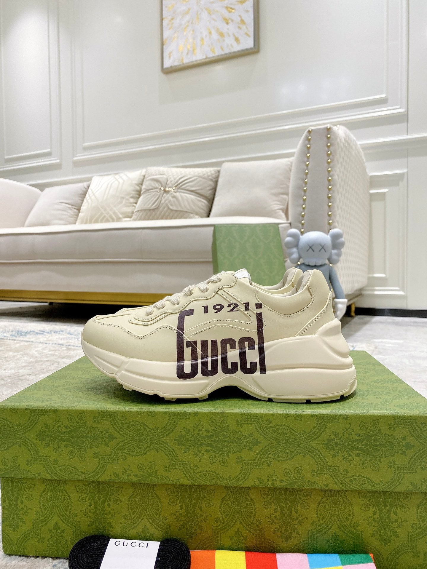 Gucci unisex sneakers in cream leather-look, lace-up with GUCCI 1921 side patch
