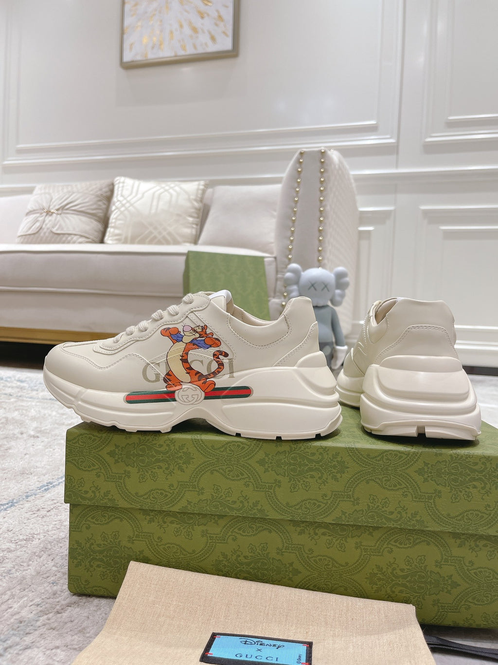 White Gucci unisex sneakers set: side graphic and chunky sole