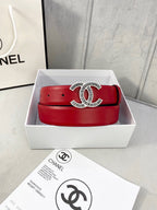 Chanel belt in red leather with CC logo buckle and adjustable punched holes