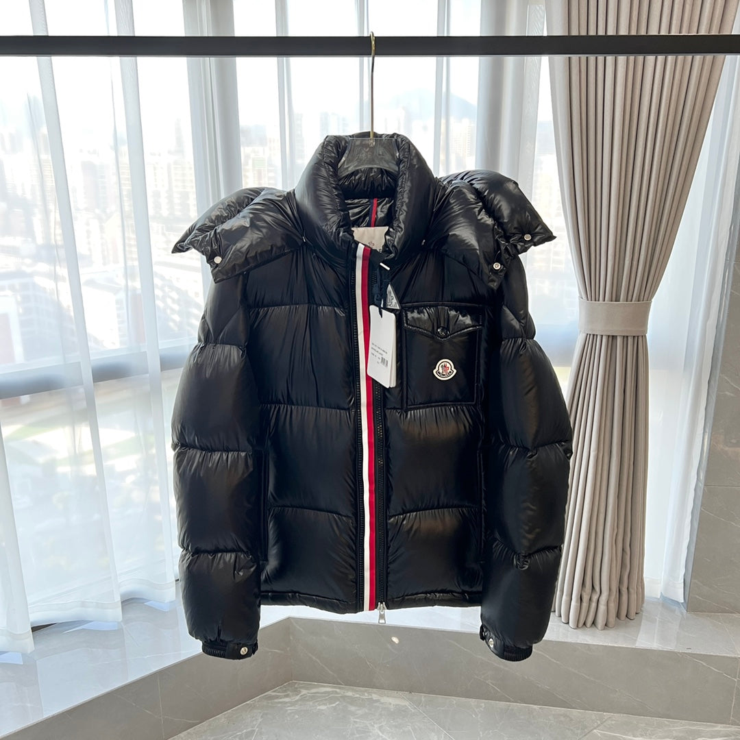 Long Moncler puffer jacket with hood, front zip and two chest pockets