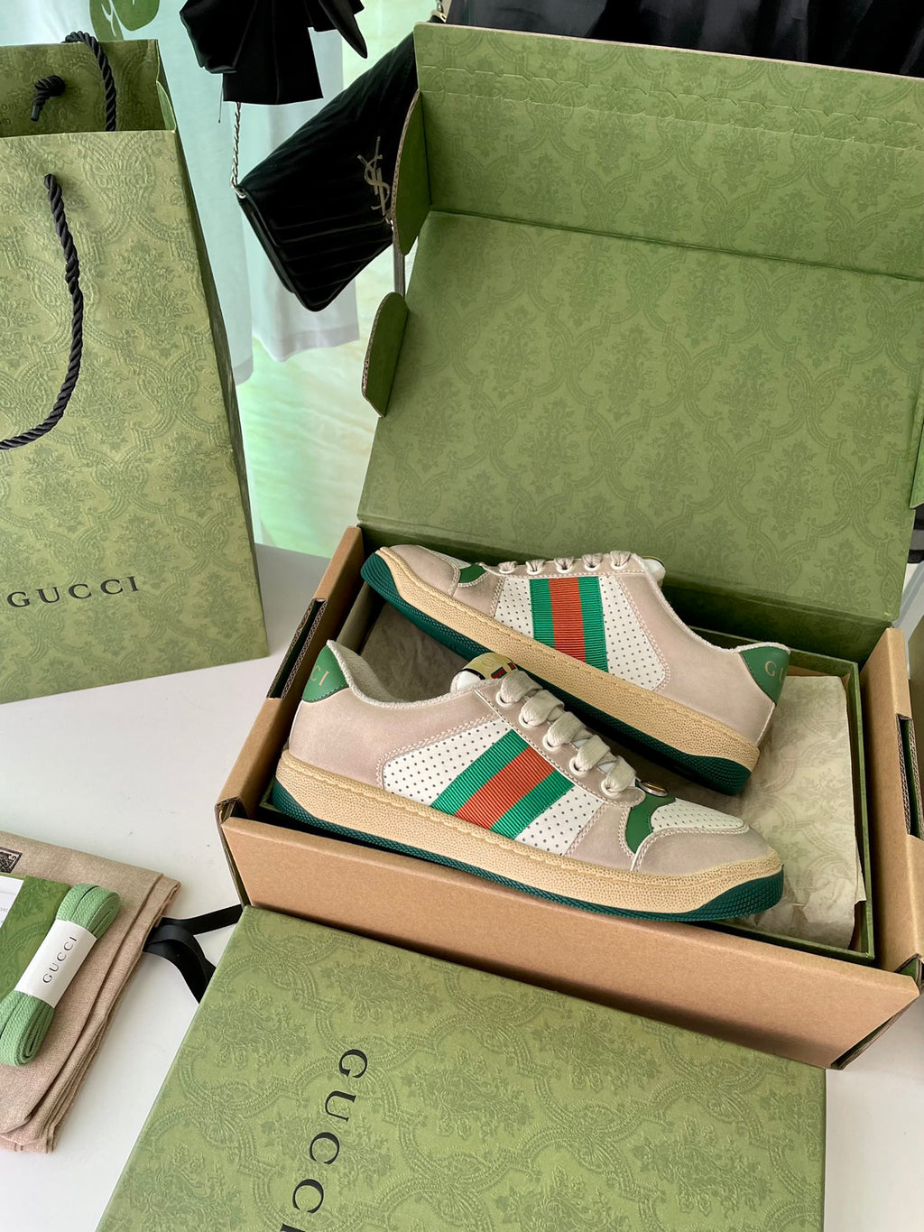 Gucci unisex sneakers, beige with green/red stripe accents in open box