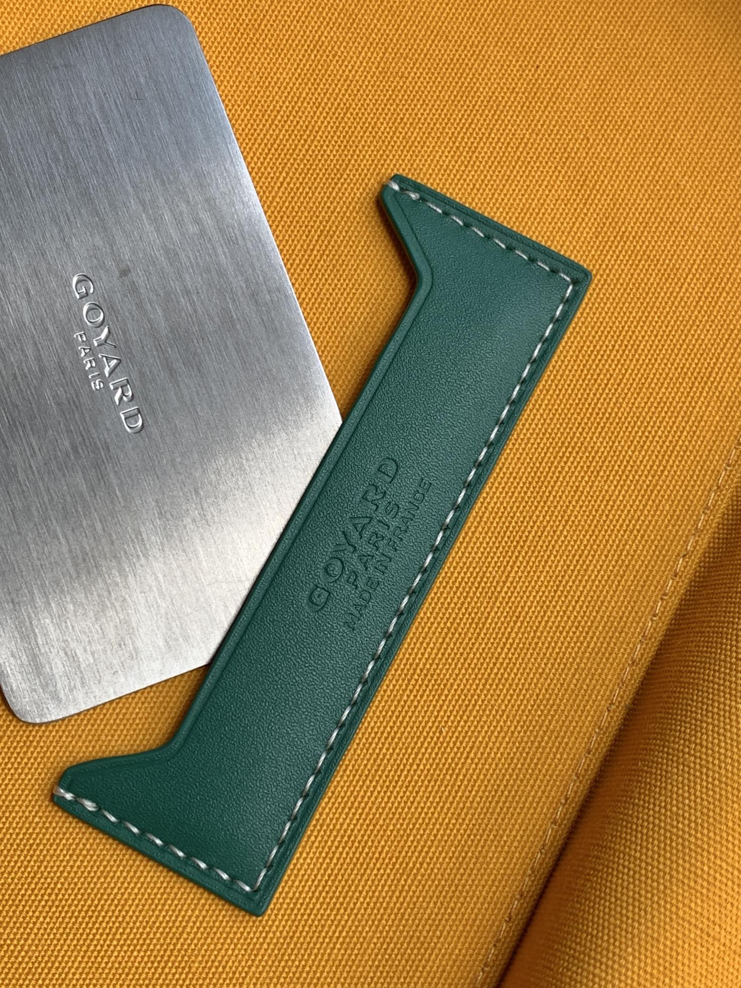 Goyard bag accessory: green leather letter patch and silver card sleeve