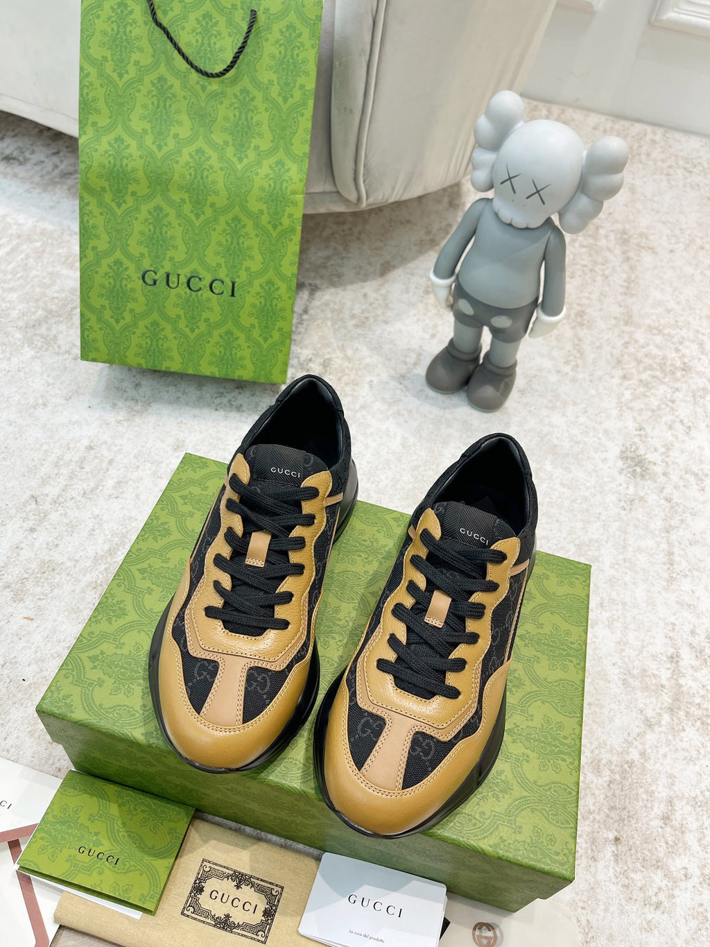 Gucci unisex sneakers, tan and black low-top with lace-up and contrasting paneling