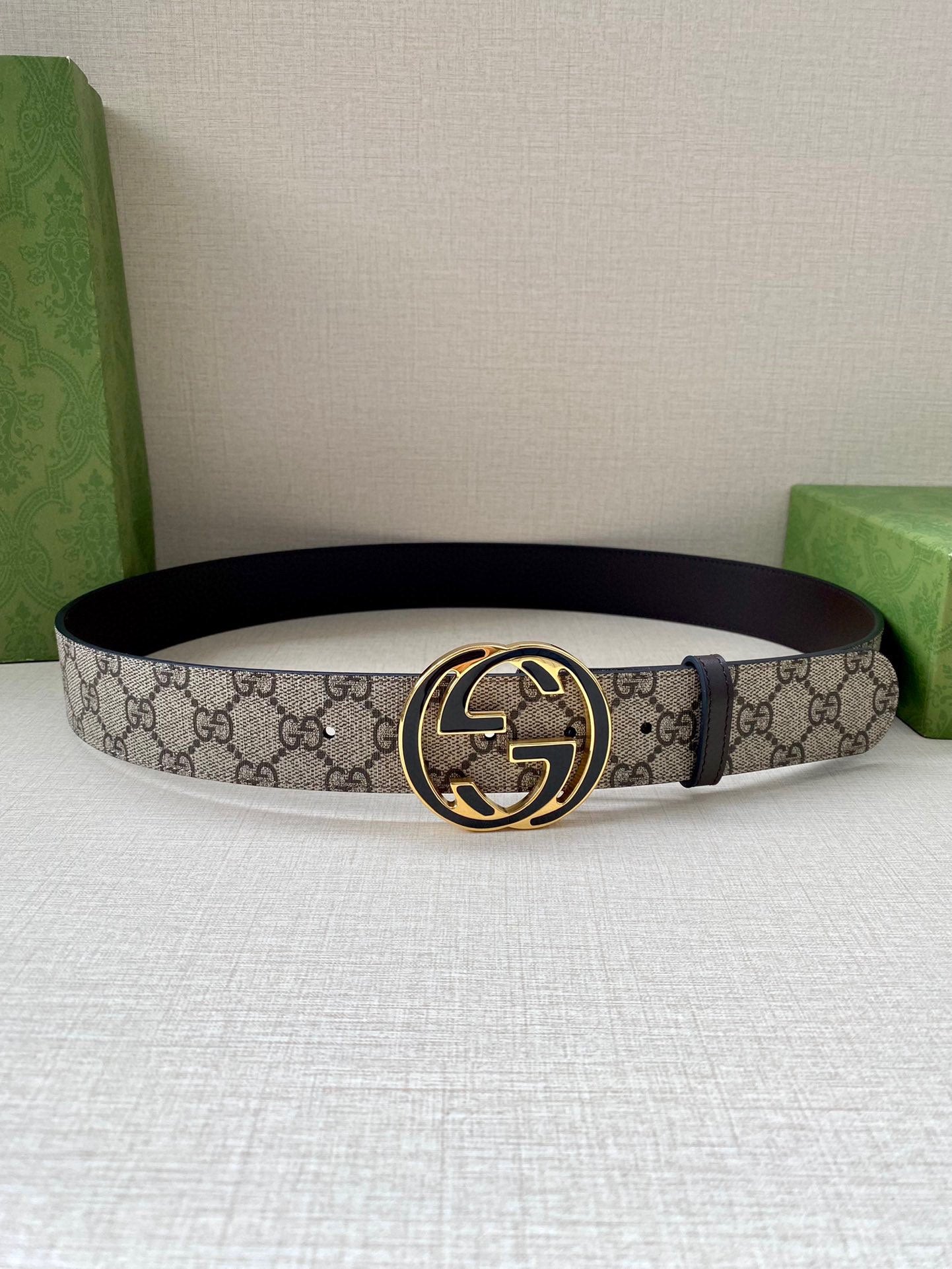 Gucci belt with GG monogram canvas and dark leather edge, oval logo buckle