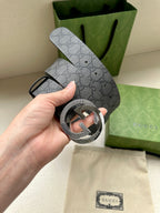 Gucci belt in dark gray GG canvas with silver-tone round logo buckle and keeper
