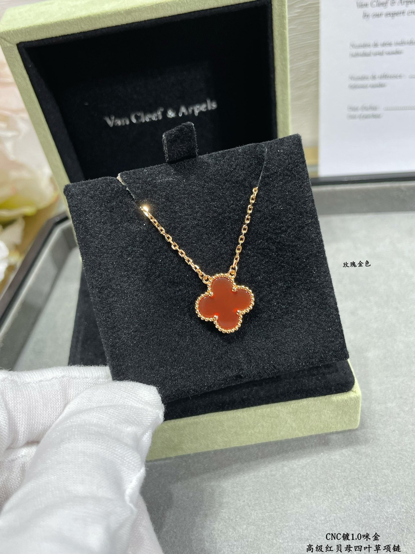 Van Cleef & Arpels Accessories