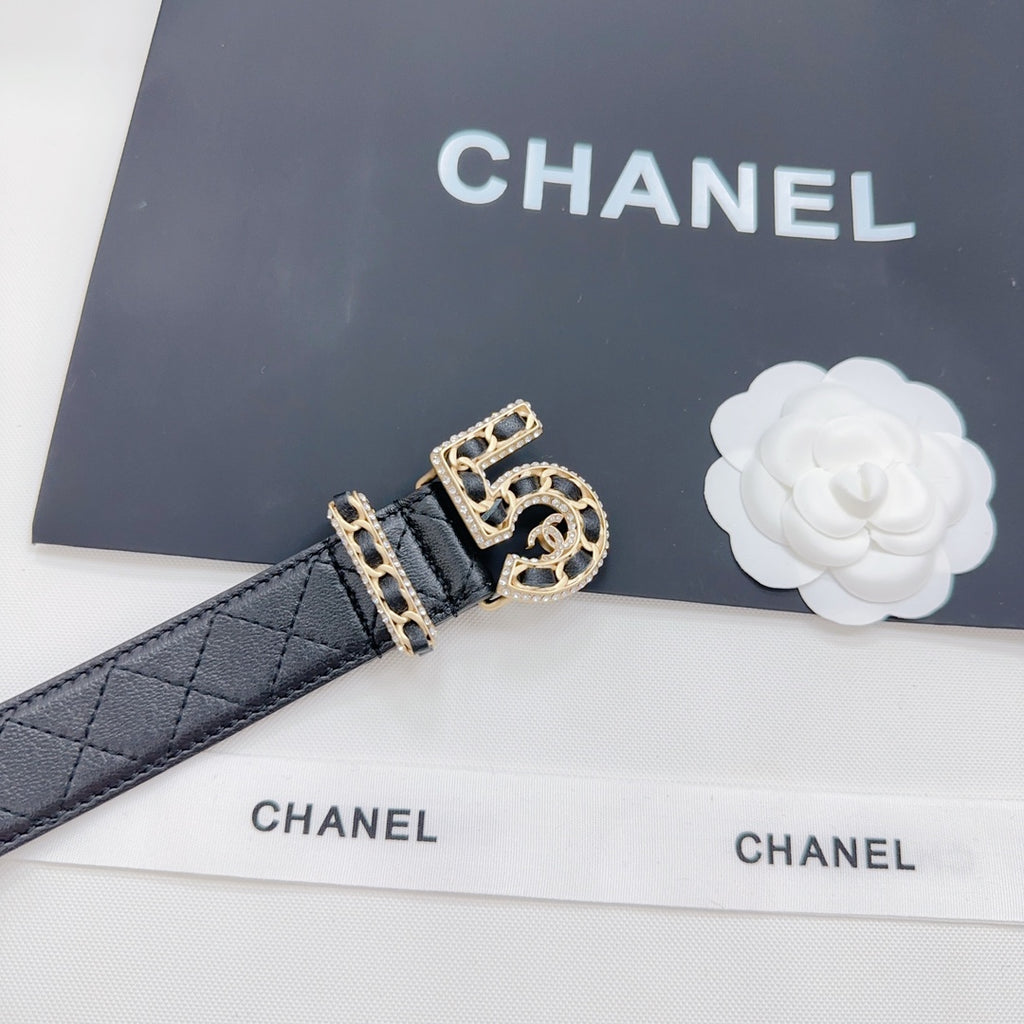 Chanel black leather belt with gold-tone CC buckle detail