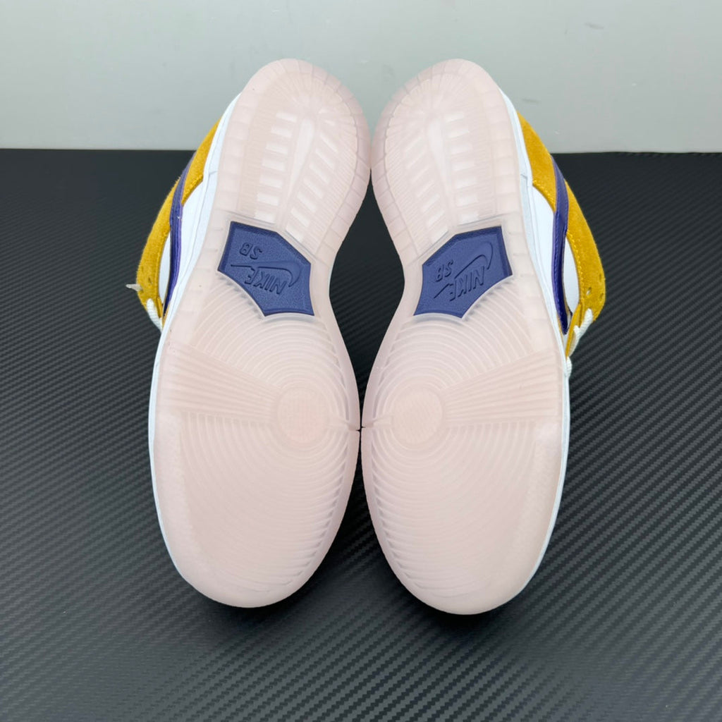 Nike Dunk SB Low Pro sneakers outsole view, translucent rubber with white and gold base