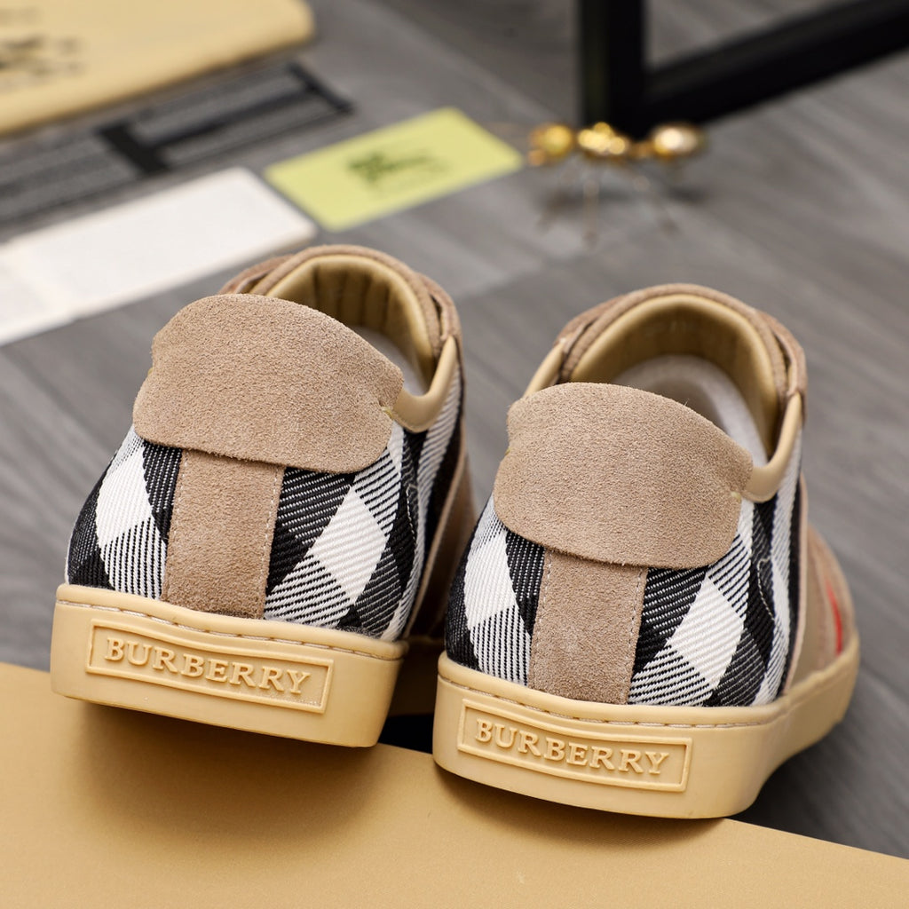 Burberry sneakers back view: beige suede heel with black-and-white check and gold logo plaque